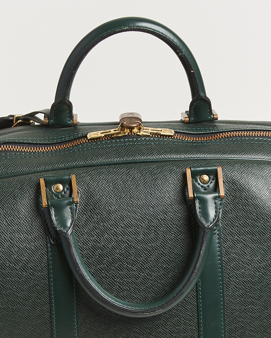 Herren | Louis Vuitton Pre-Owned Taiga Kendall GM Weekend Bag Green | Louis Vuitton Pre-Owned | Taiga Kendall GM Weekend Bag Green