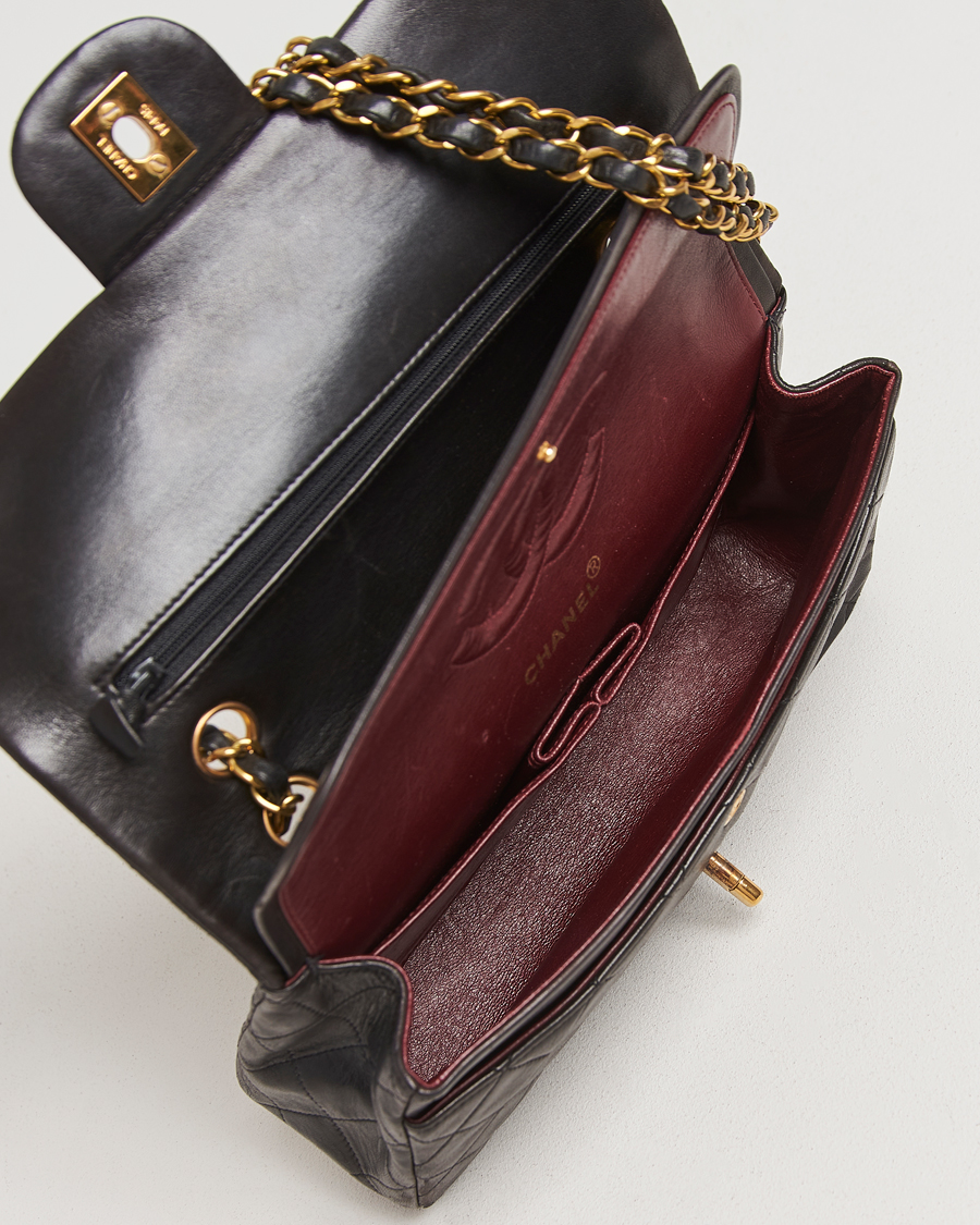 Herren | Chanel Pre-Owned Classic Double Flap Medium Lambskin Black | Chanel Pre-Owned | Classic Double Flap Medium Lambskin Black