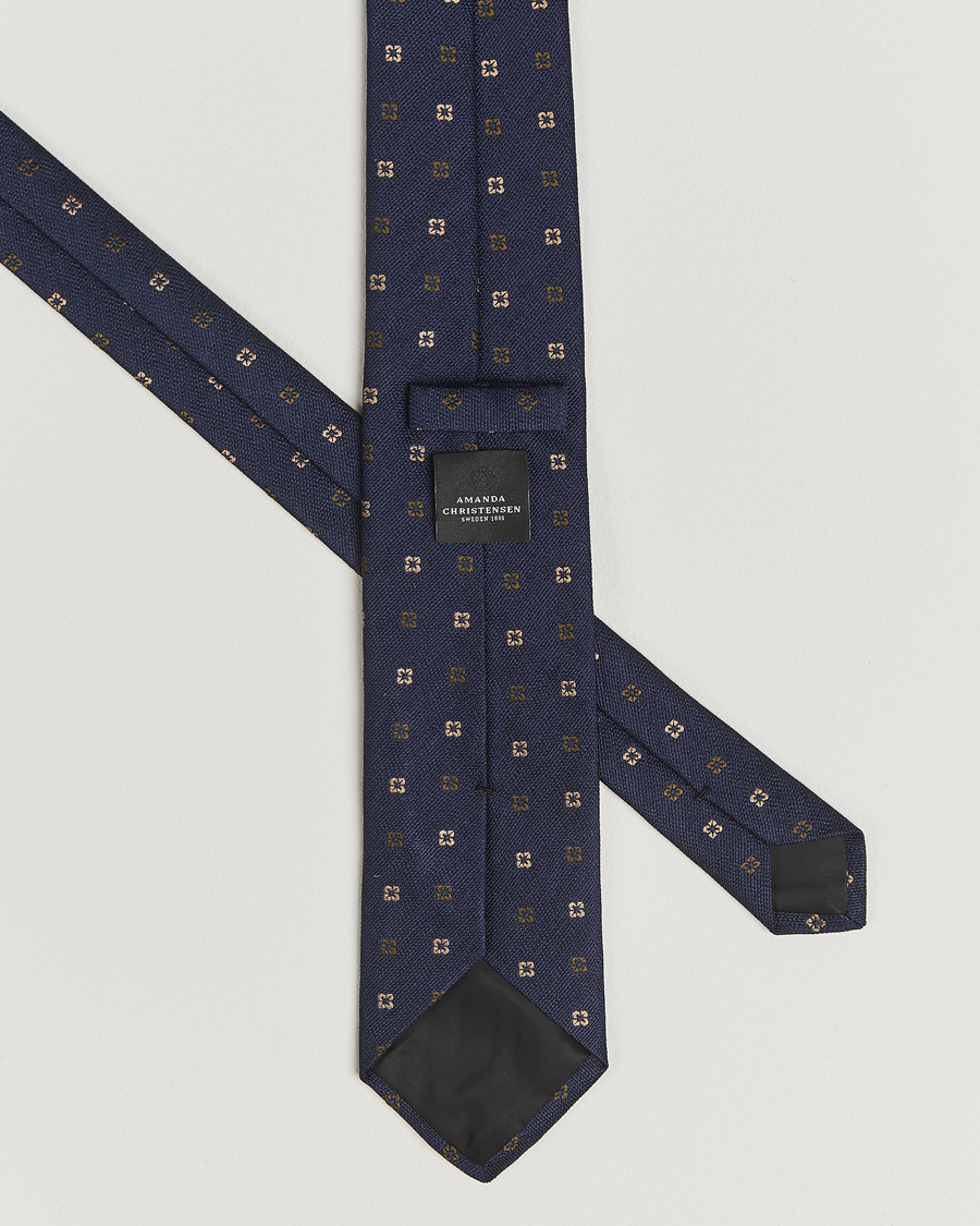 Herren | Amanda Christensen Silk Bouclé Flower 8cm Tie Navy | Amanda Christensen | Silk Bouclé Flower 8cm Tie Navy