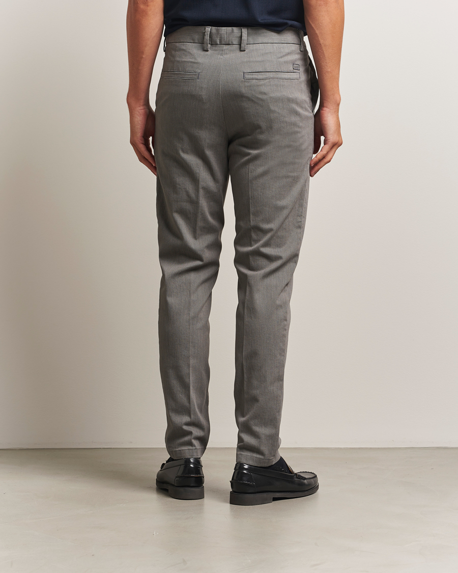 Herren | Hosen | BOSS BLACK | Kane Brushed Cotton Pleated Trousers Dark Grey