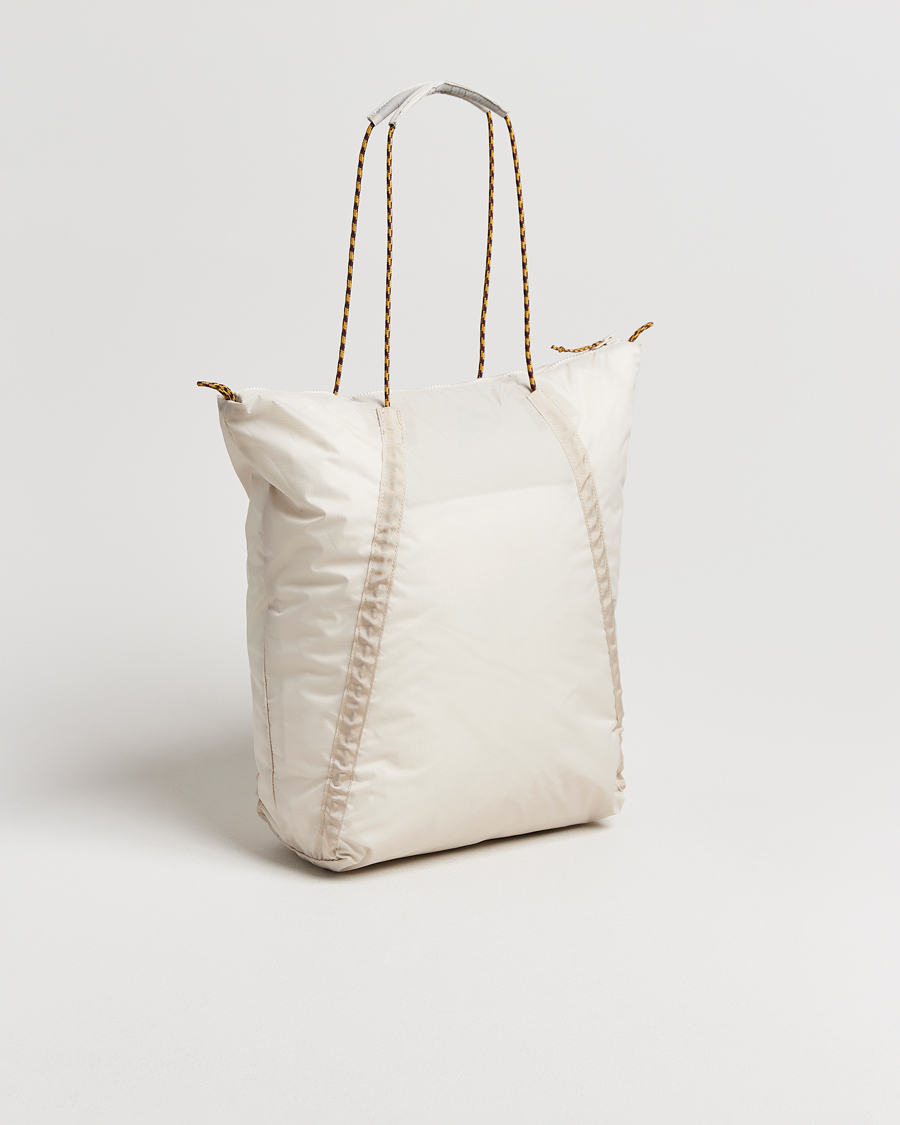 Herren | Taschen | Klättermusen | Gebo 23L Lightweight Totebag Putty Grey