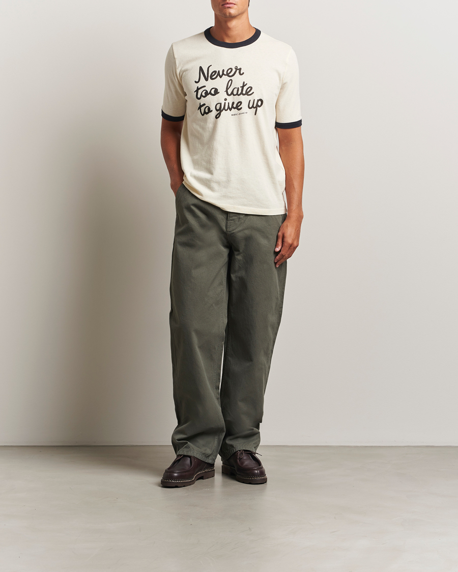 Herren | T-Shirts | Nudie Jeans | Ricky Too Late T-Shirt Ecru