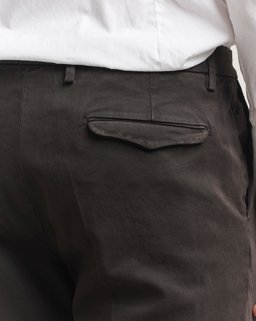 Herren | Hosen | Briglia 1949 | Easy Fit Pleated Cotton Stretch Chino Dark Brown