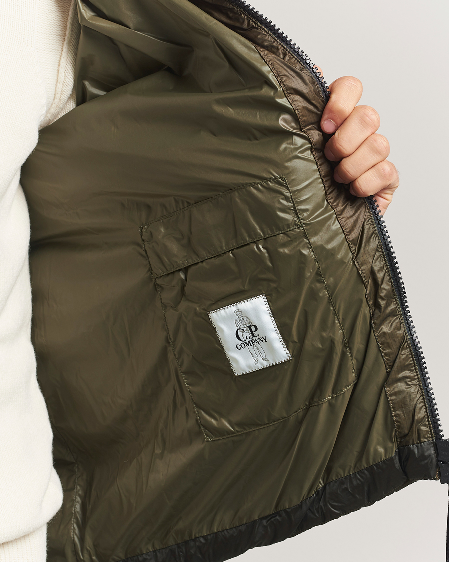 C.P. Company DD Shell Padded Hood Jacket Dark Green bei Care of Carl
