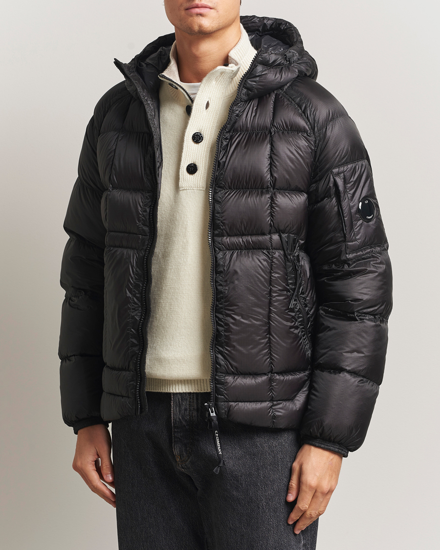 cp company DD SHELL 正月セール C.P. Company DD Shell Padded Hood Jacket Black bei Care of Carl