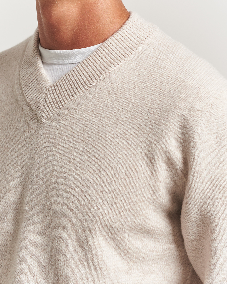 Herren | Pullover | Sunspel | Knitted Lambswool V-Neck Oatmeal Melange