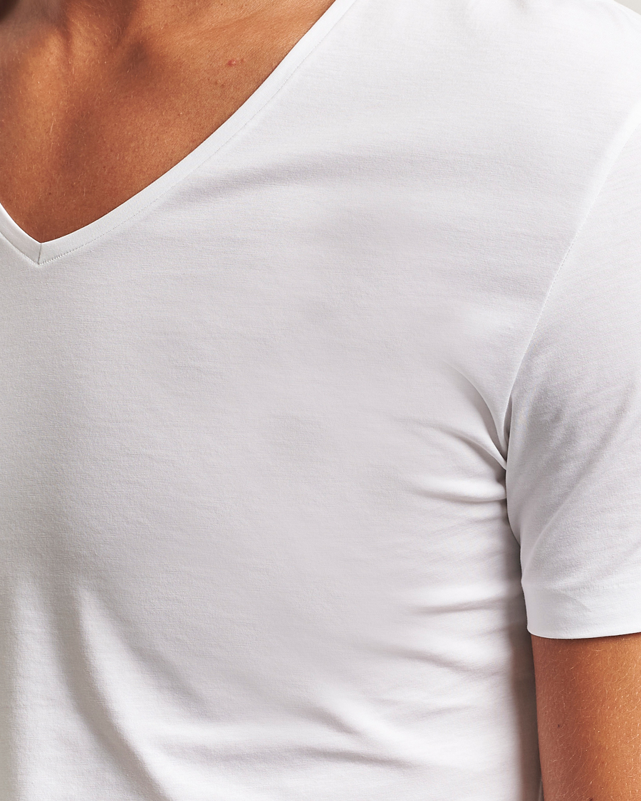 Herren | T-Shirts | Derek Rose | Pima Cotton V-Neck T-Shirt White