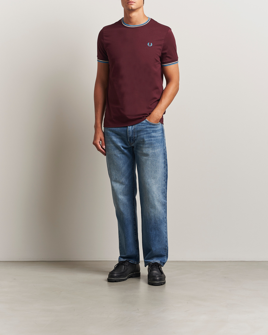 Herren | T-Shirts | Fred Perry | Twin Tipped T-Shirt Oxblood