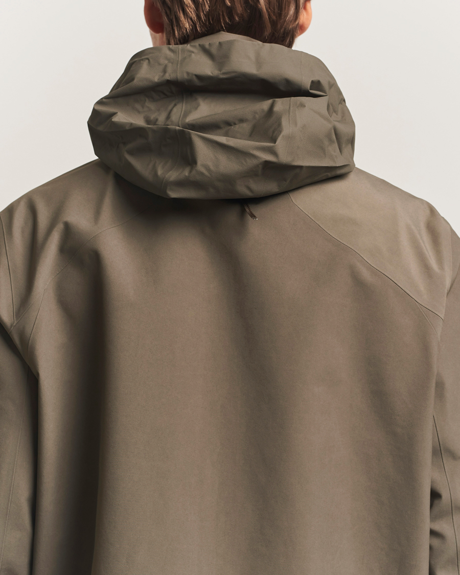 Herren | Jacken | Arc'teryx Veilance | GORE-TEX Field Jacket Brown