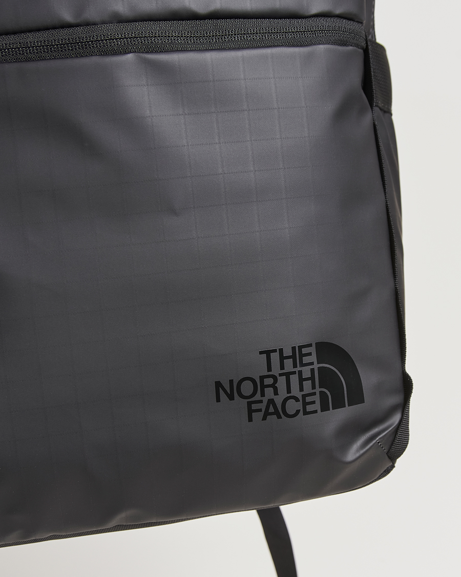 Herren | The North Face Base Camp Voyager Daypack Black | The North Face | Base Camp Voyager Daypack Black