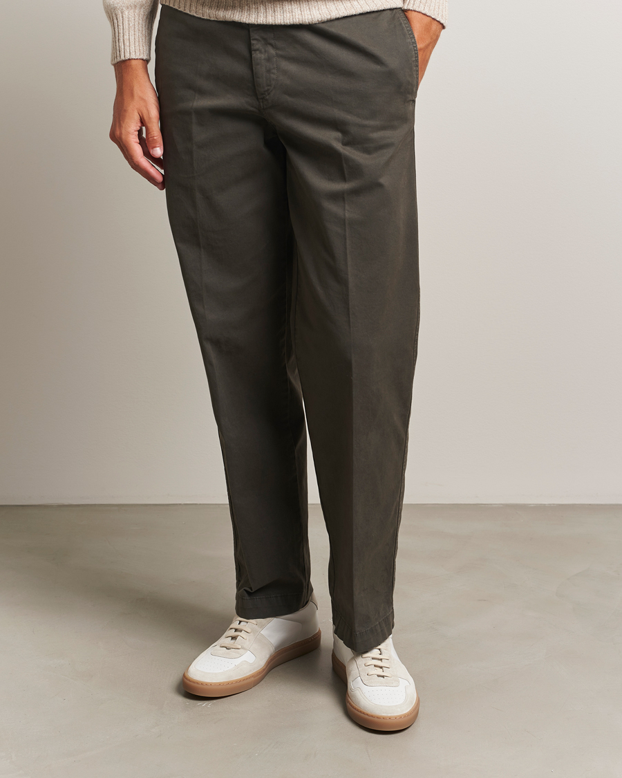 Herren | Common Projects BBall Slim Gum Sole Sneaker Off White | Common Projects | BBall Slim Gum Sole Sneaker Off White