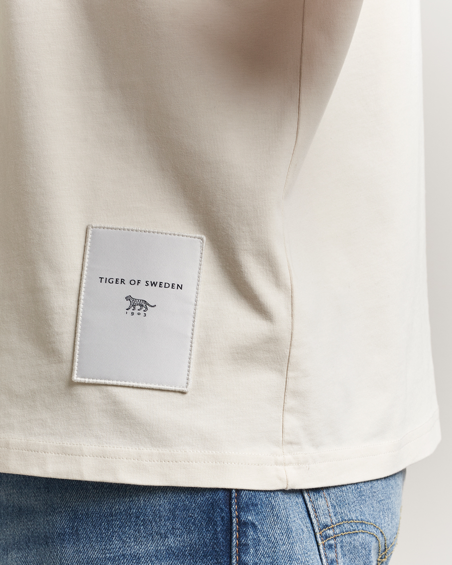Herren | T-Shirts | Tiger of Sweden | Jake Heavy Crew Neck T-Shirt Light Ivory