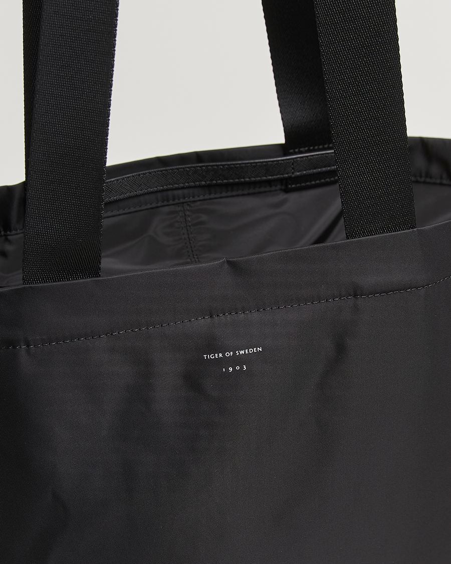 Herren | Taschen | Tiger of Sweden | Pera Nylon Tote Bag Black