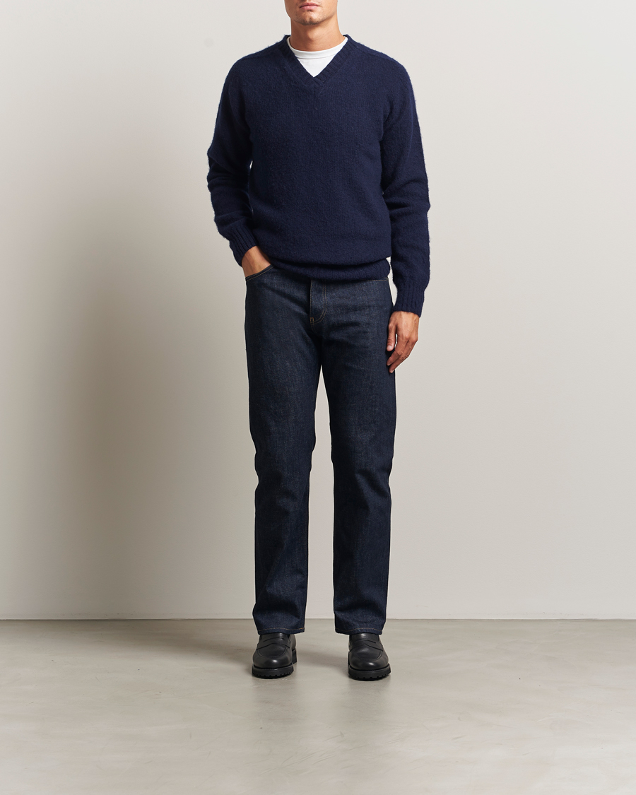 Herren | Pullover | Harley Of Scotland for Care of Carl | Harley Of Scotland Brushed Supersoft Lambswool V-Neck Navy