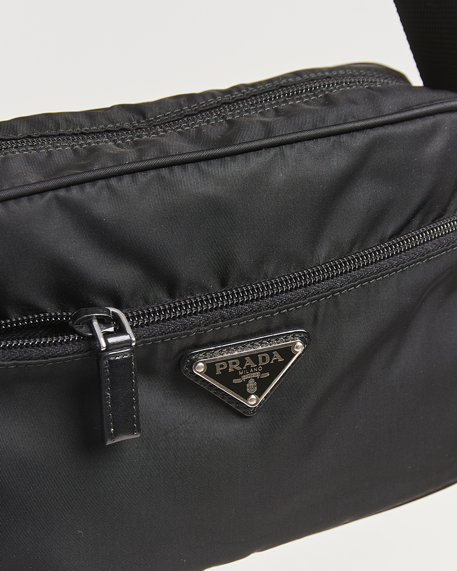 Herren | Prada Pre-Owned Tessuto Nylon Leather Shoulder Bag Black | Prada Pre-Owned | Tessuto Nylon Leather Shoulder Bag Black