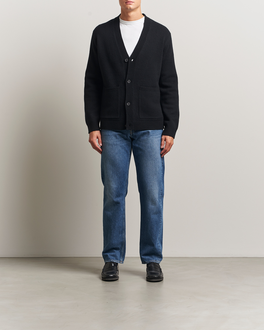 Herren | Pullover | A Day's March | Jarrow Lambswool Cardigan Black