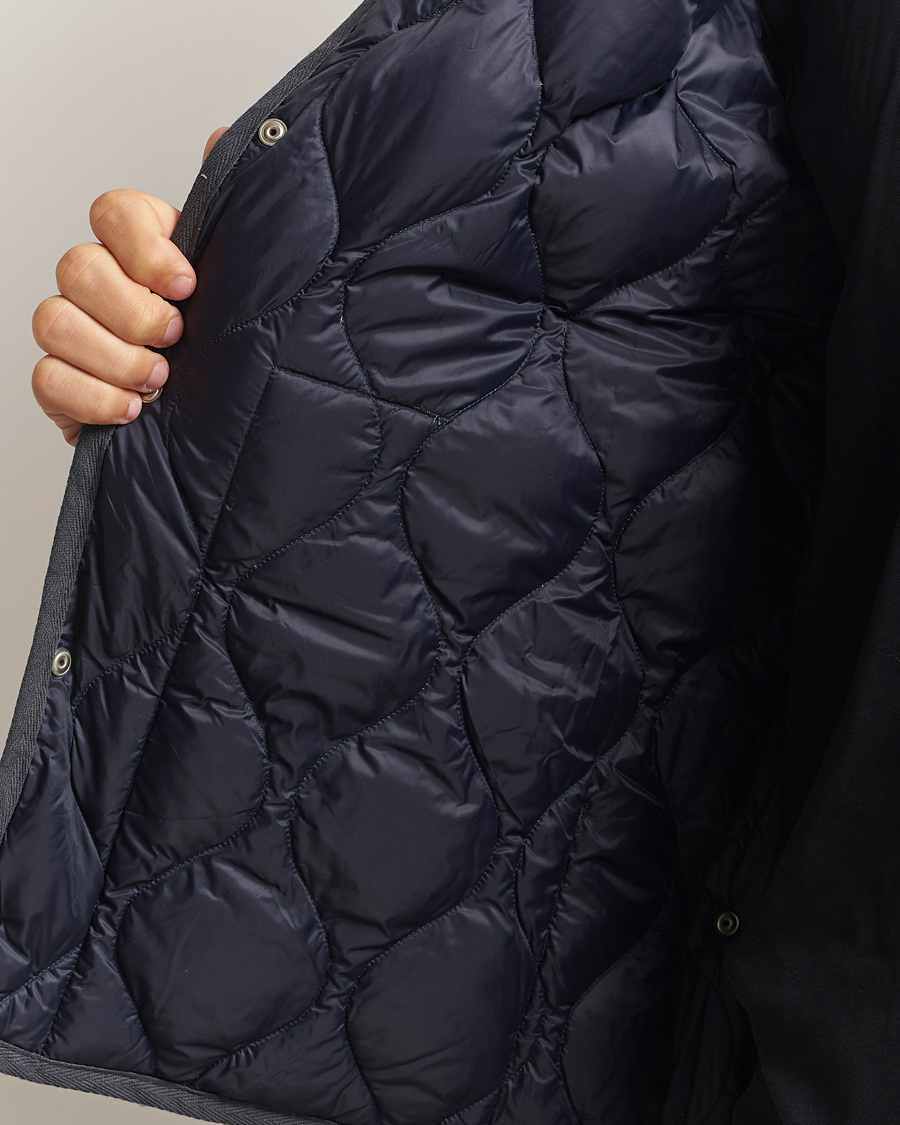 Herren | Westen | TAION | Military Crew Neck Down Vest Dark Grey