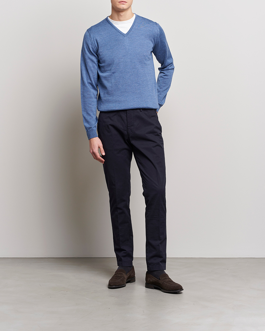 Herren | Pullover | Stenströms | Merino Patch V-Neck Light Blue/Blue