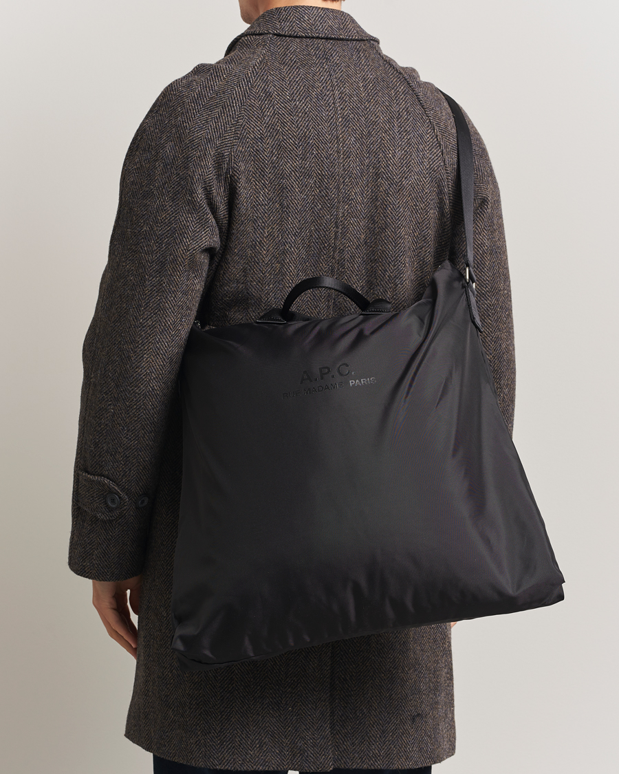 Herren | A.P.C. Backstage Nylon Cordura Tote Bag Black | A.P.C. | Backstage Nylon Cordura Tote Bag Black
