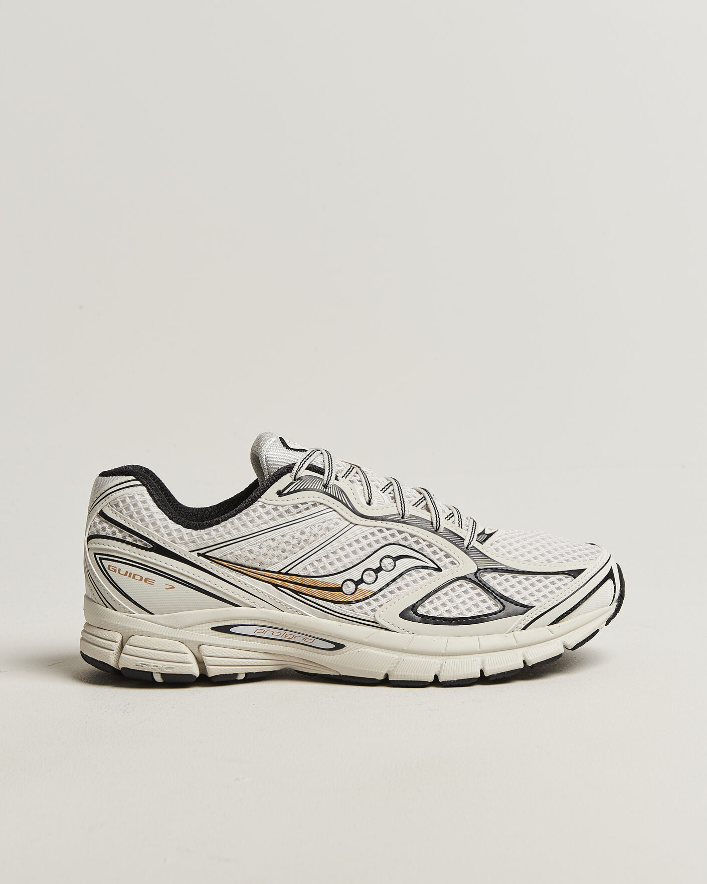 Herren | Sneaker | Saucony | Guide 7 Running Sneaker Onyx/Gold