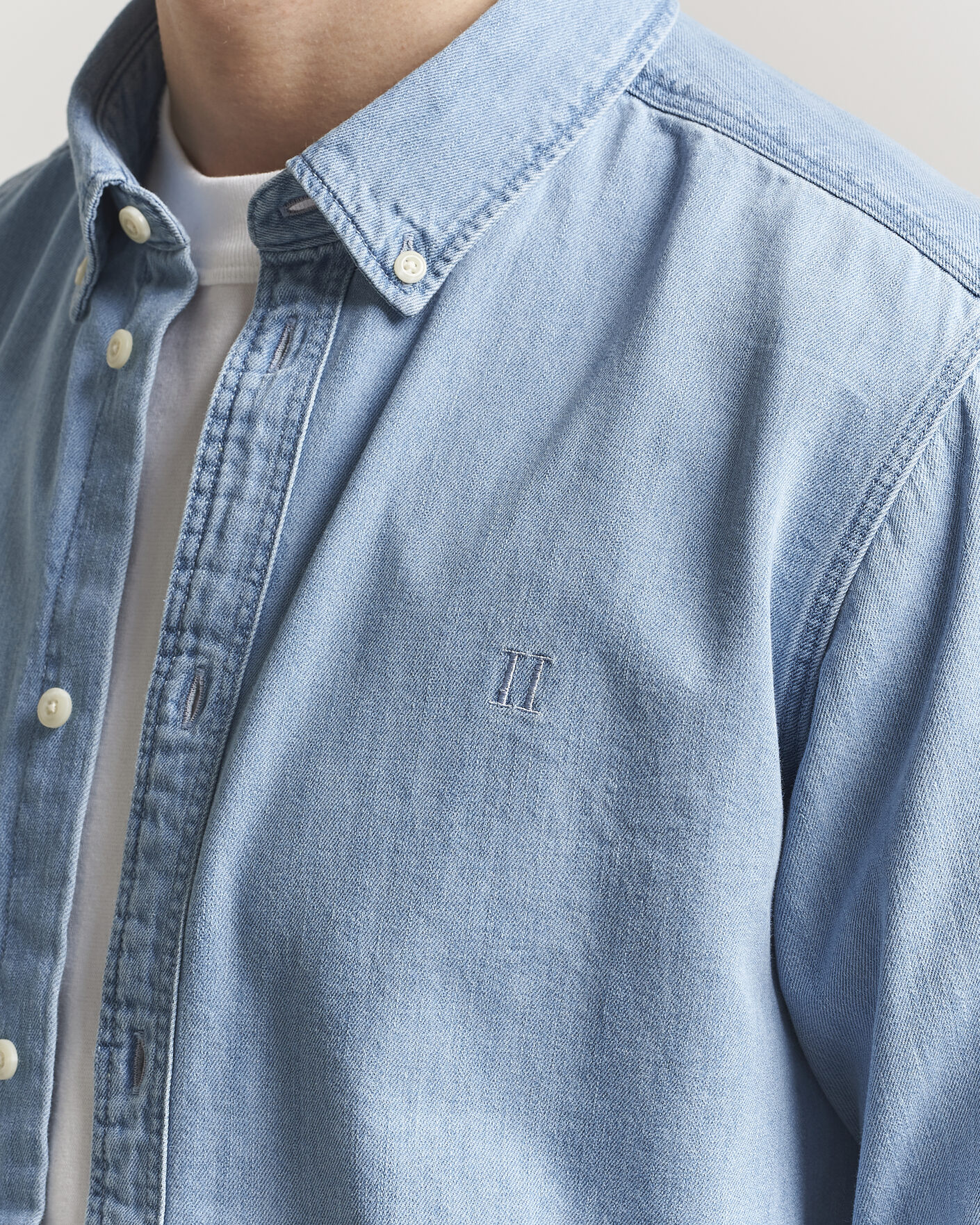 Herren | Hemden | LES DEUX | Konrad Denim Shirt Light Indigo Wash