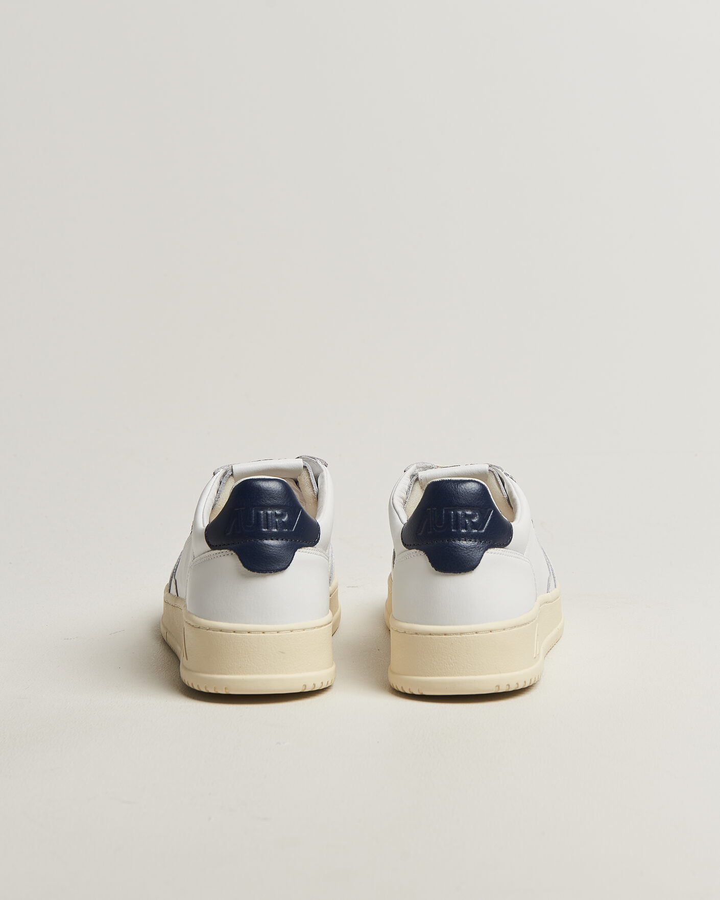 Herren | Sneaker | Autry | Medalist Low Sneaker White/Space