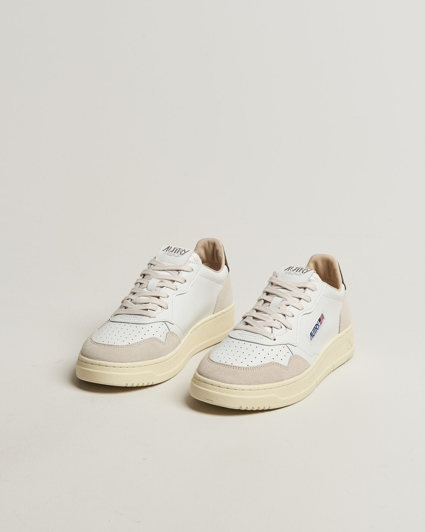 Herren | Sneaker | Autry | Medalist Low Leather/Suede Sneaker White/Teak