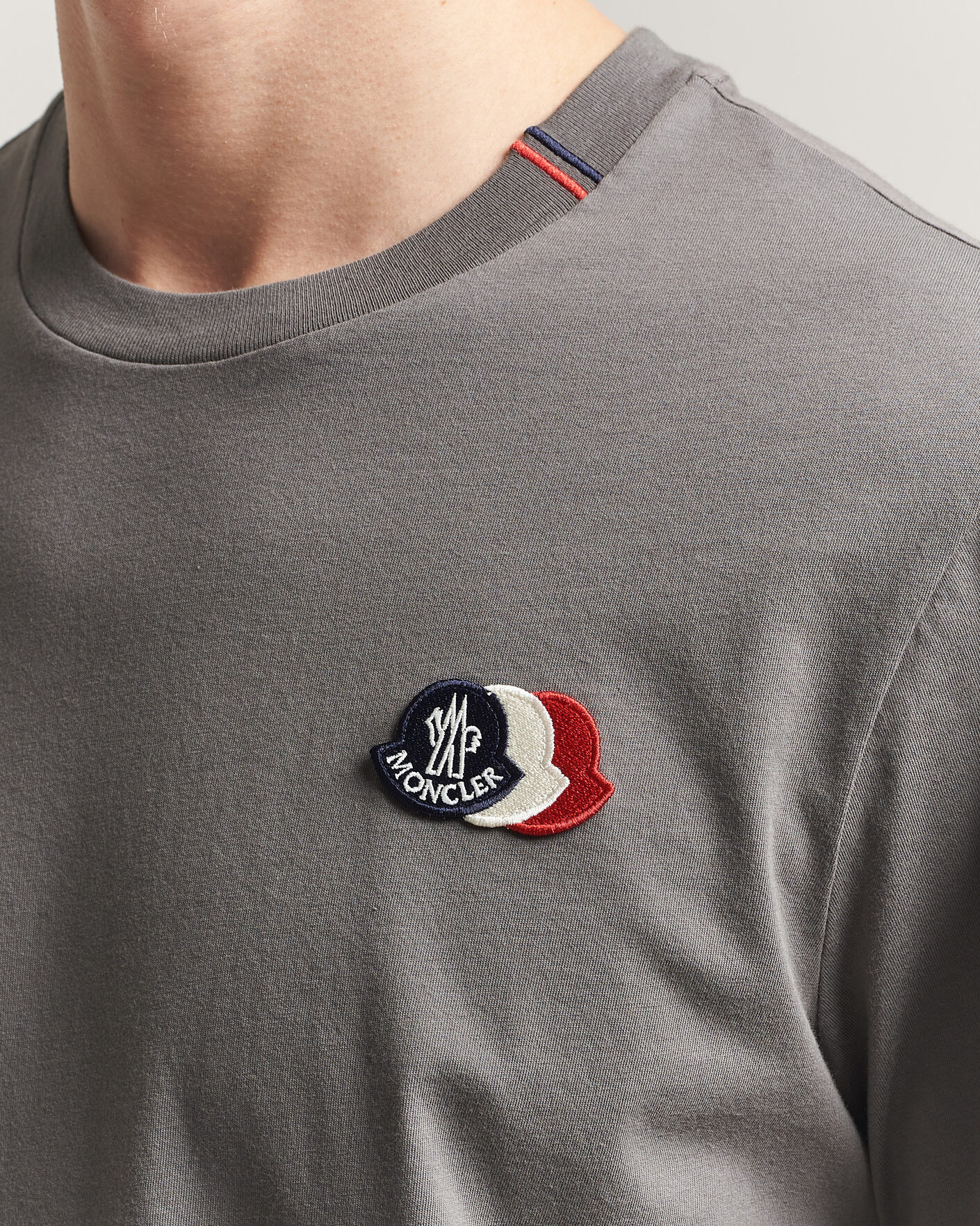 Herren | T-Shirts | Moncler | Tricolore Logo T-Shirt Grey