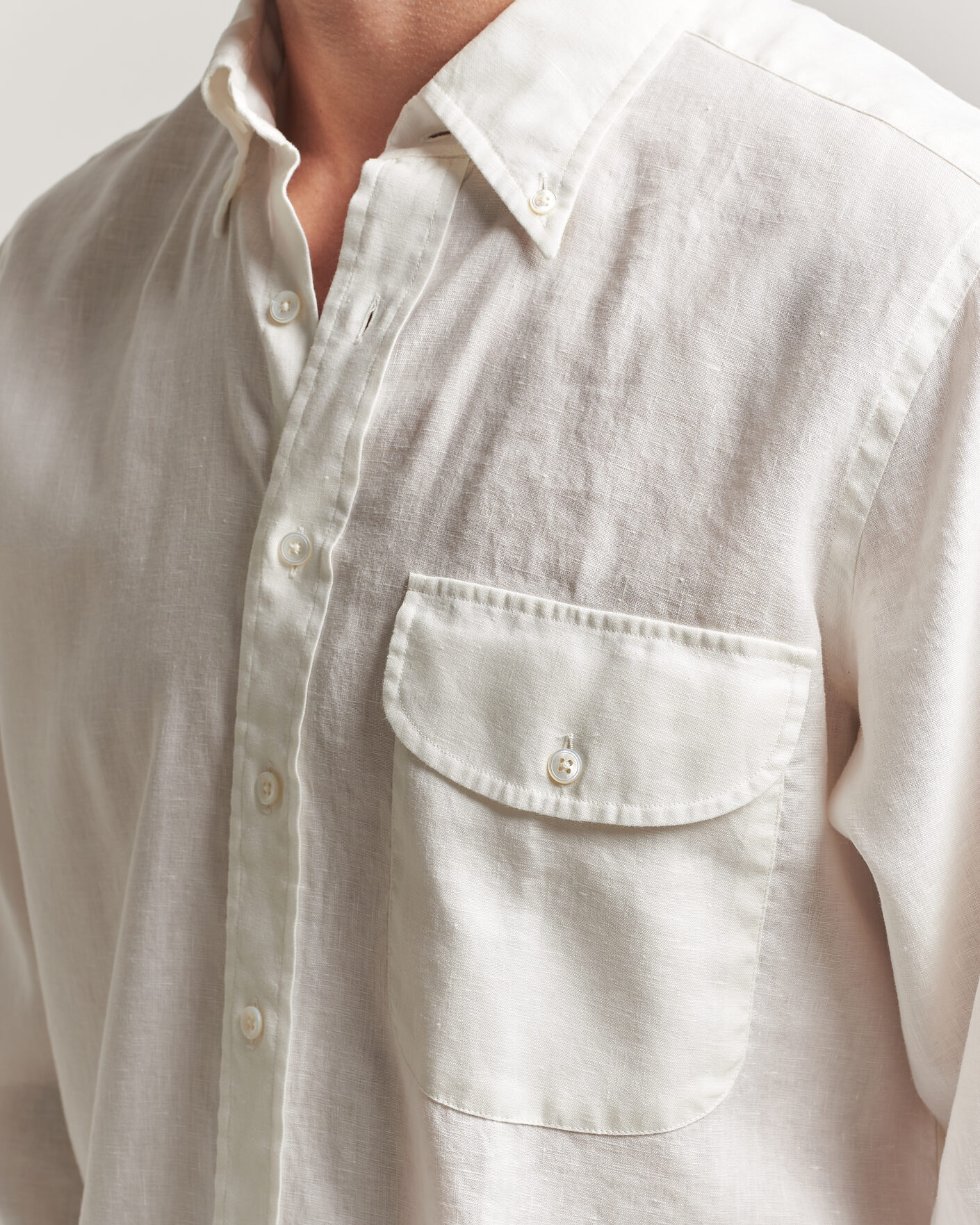 Herren | Hemden | Drake's | Linen Button Down Curved Pocket Shirt White