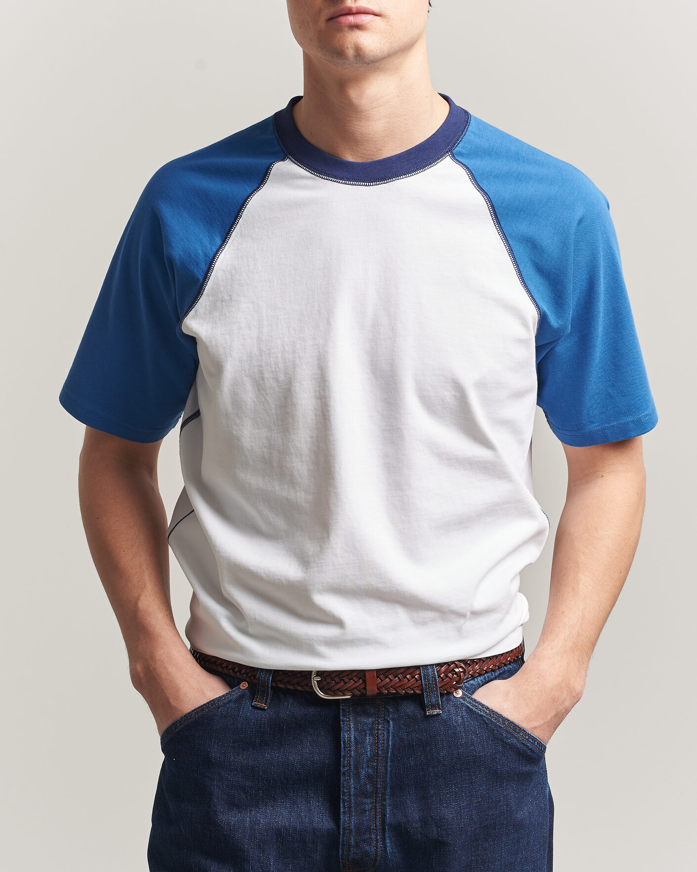 Herren | T-Shirts | Drake's | Two Tone Raglan T-Shirt White/Blue