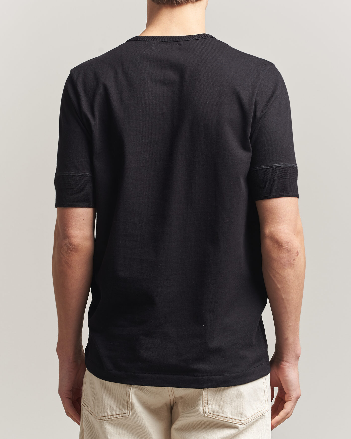 Herren | T-Shirts | Merz b. Schwanen | Classic Organic Cotton Short Sleeve Henley Black