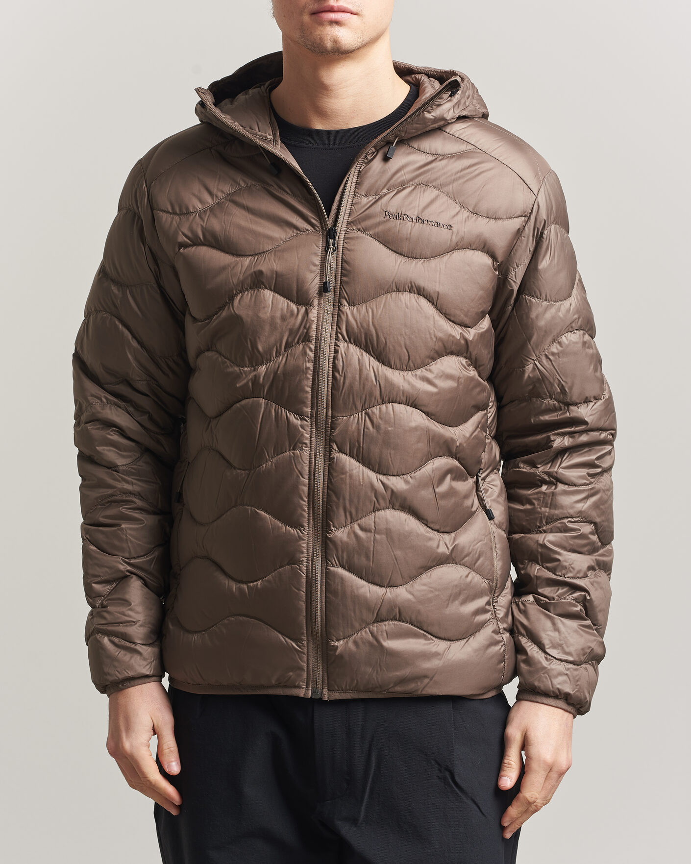 Herren | Jacken | Peak Performance | Helium Down Hooded Jacket Terrian Tan