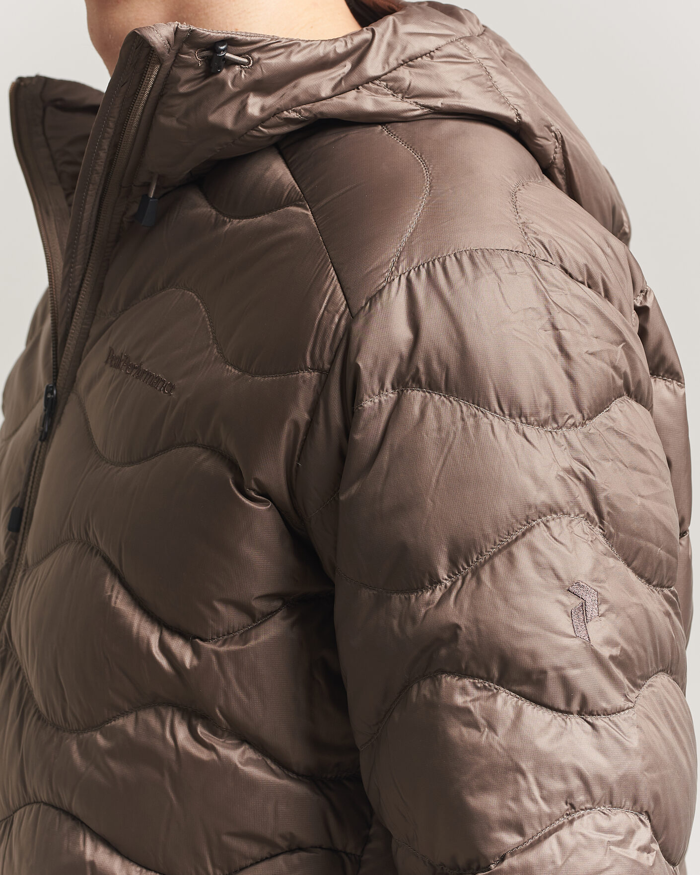 Herren | Jacken | Peak Performance | Helium Down Hooded Jacket Terrian Tan