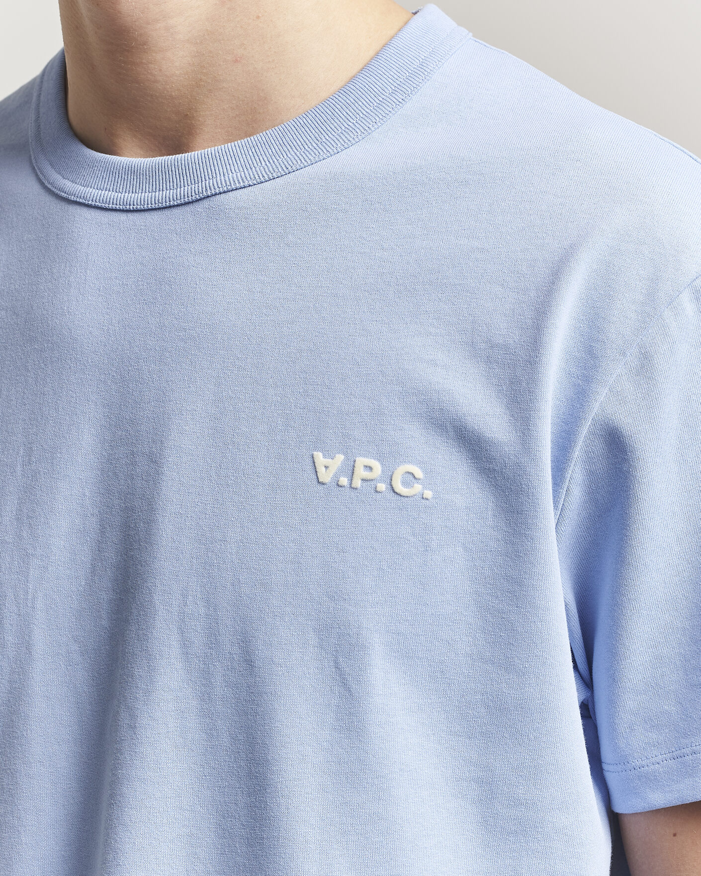Herren | T-Shirts | A.P.C. | Boxy Fit Petit VPC T-Shirt Light Blue