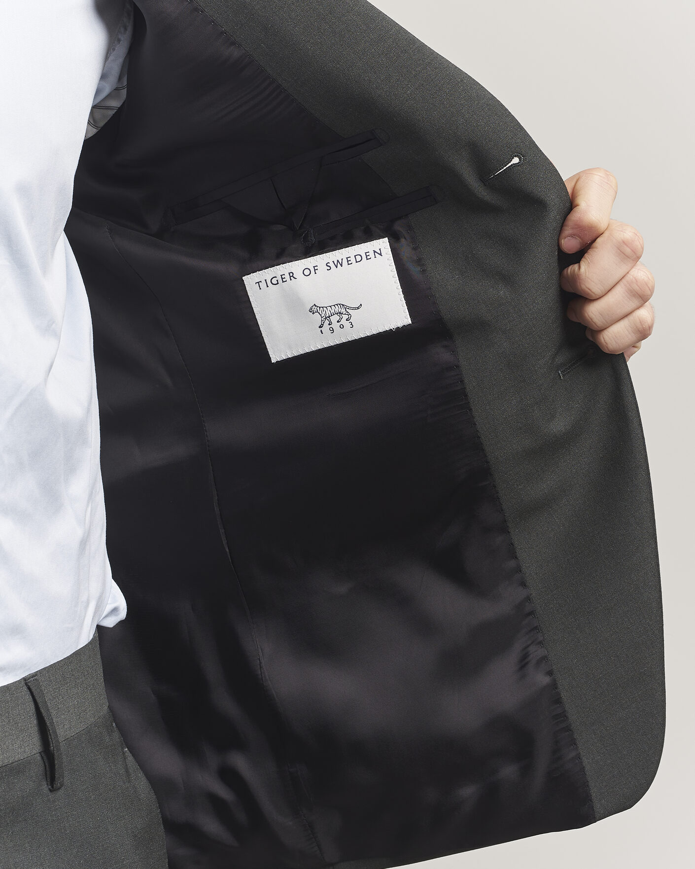 Herren | Sakkos | Tiger of Sweden | Jamie Wool Travel Suit Blazer Olive Extreme