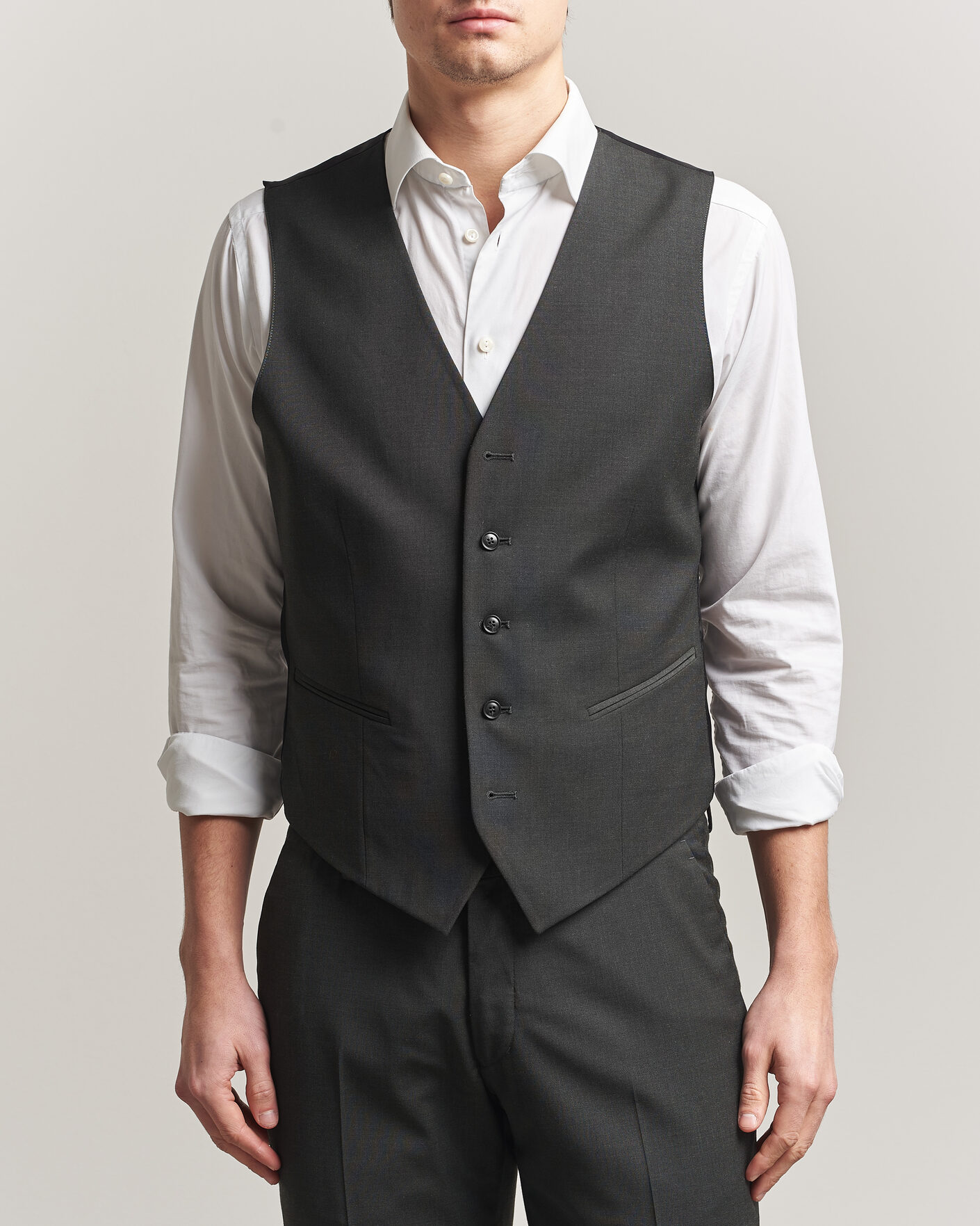 Herren | Sakkos | Tiger of Sweden | Wayde Wool Travel Waistcoat Olive Extreme