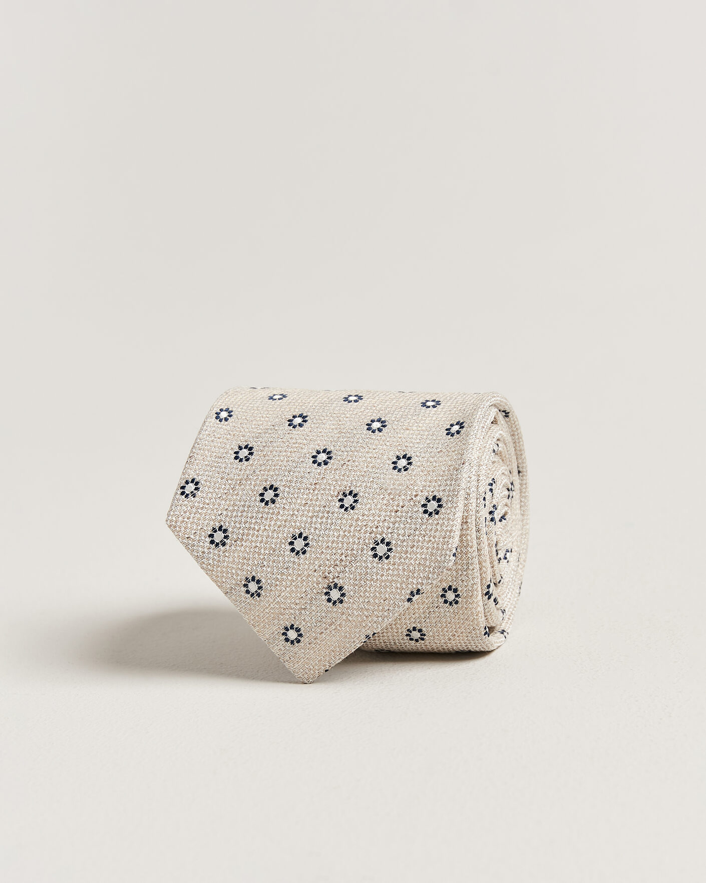 Herren | Krawatten | Amanda Christensen | Silk/Linen 8cm Flower Tie Beige