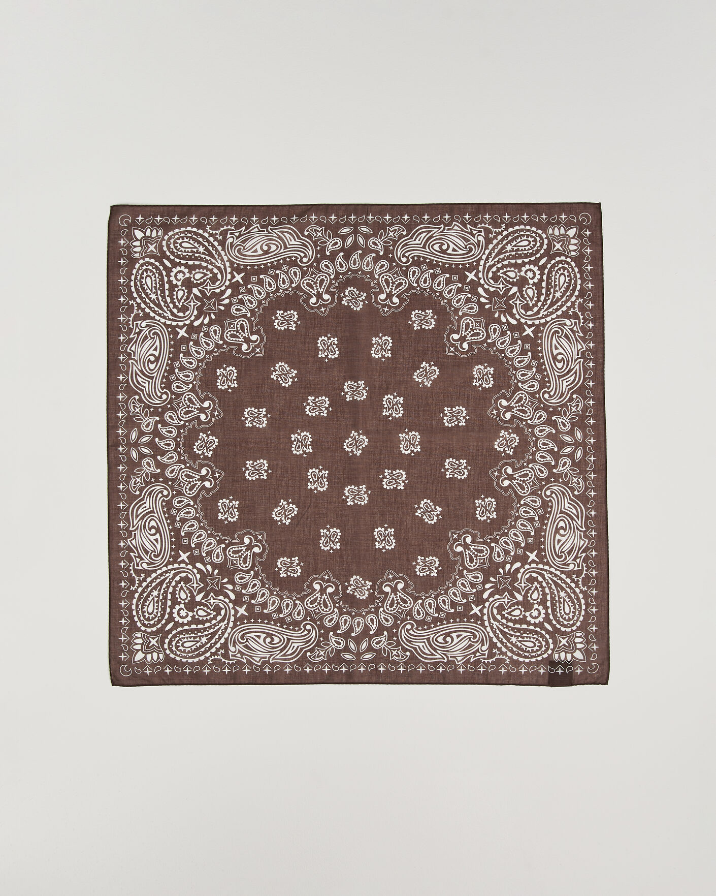 Herren | Tücher | Amanda Christensen | Cotton Voilé Paisley Bandana Dark Brown