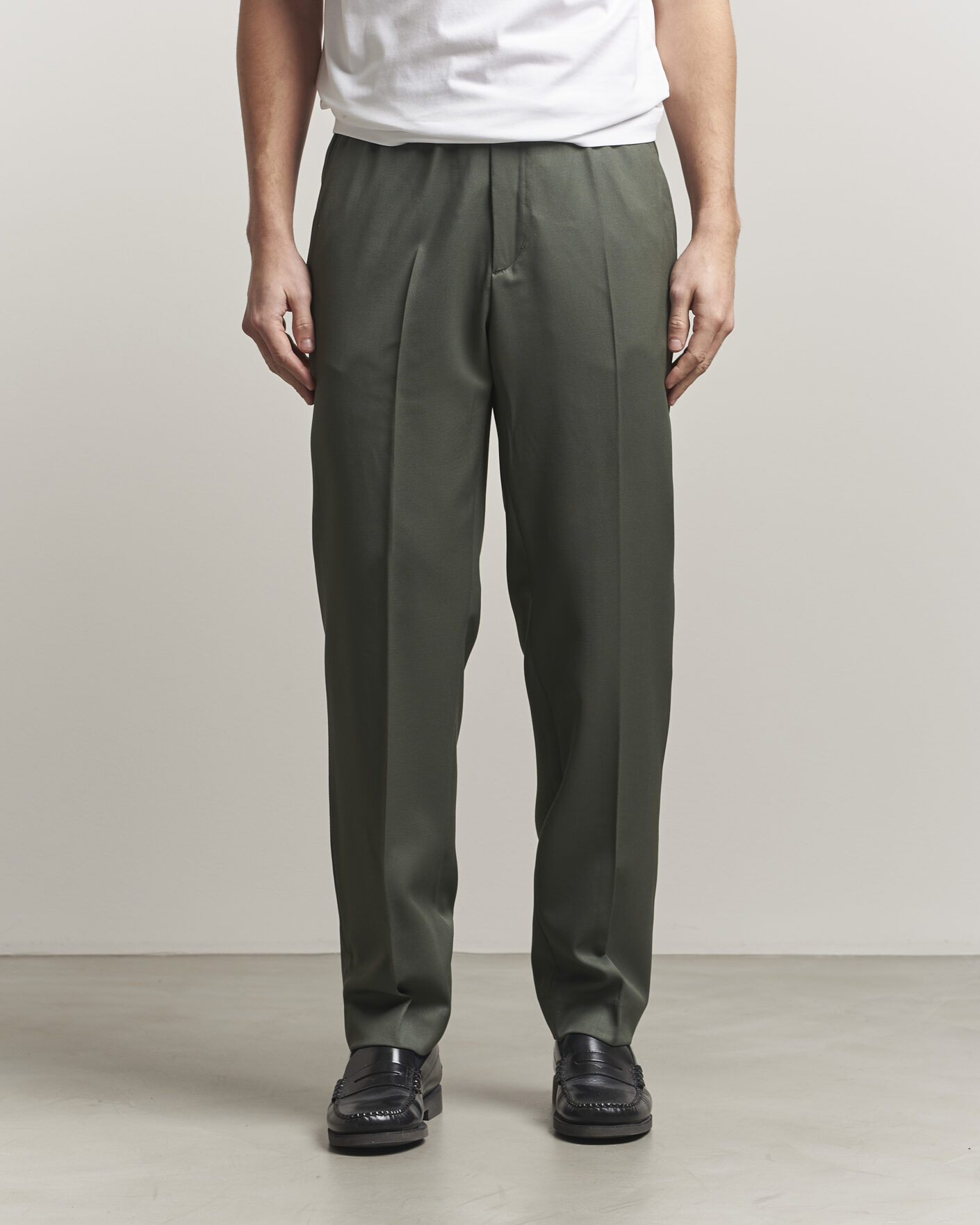 Herren | Hosen | Filippa K | Theo Relaxed Wool Trousers Grey Green