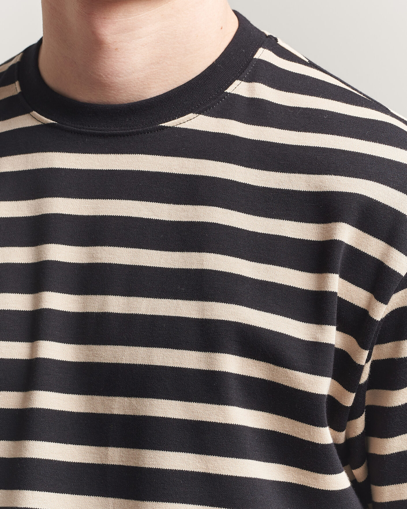 Herren | T-Shirts | Filippa K | Striped Crew Neck T-Shirt Black/Pearl