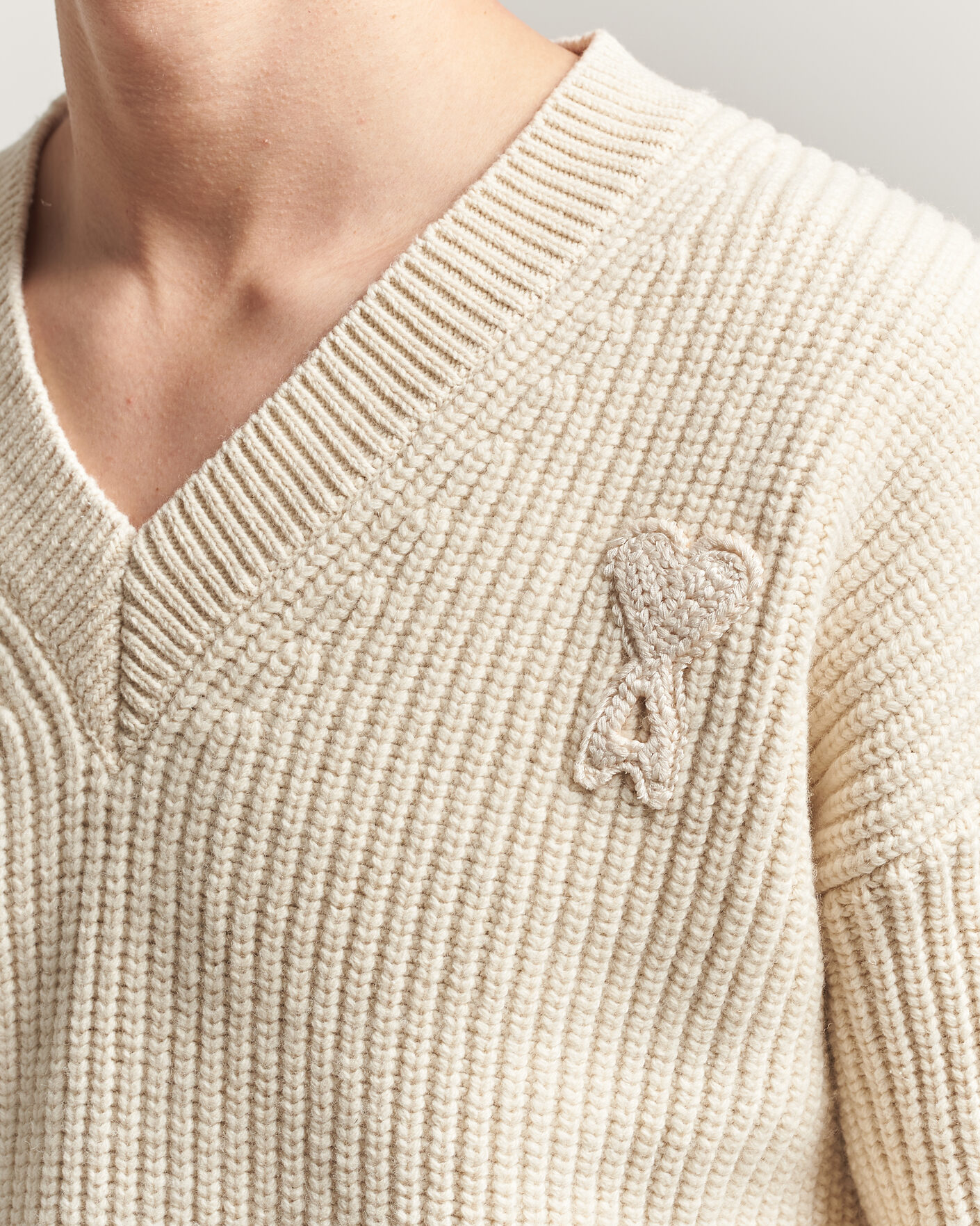 Herren | Pullover | AMI | Wool/Cotton Ribbed V-Neck Creme