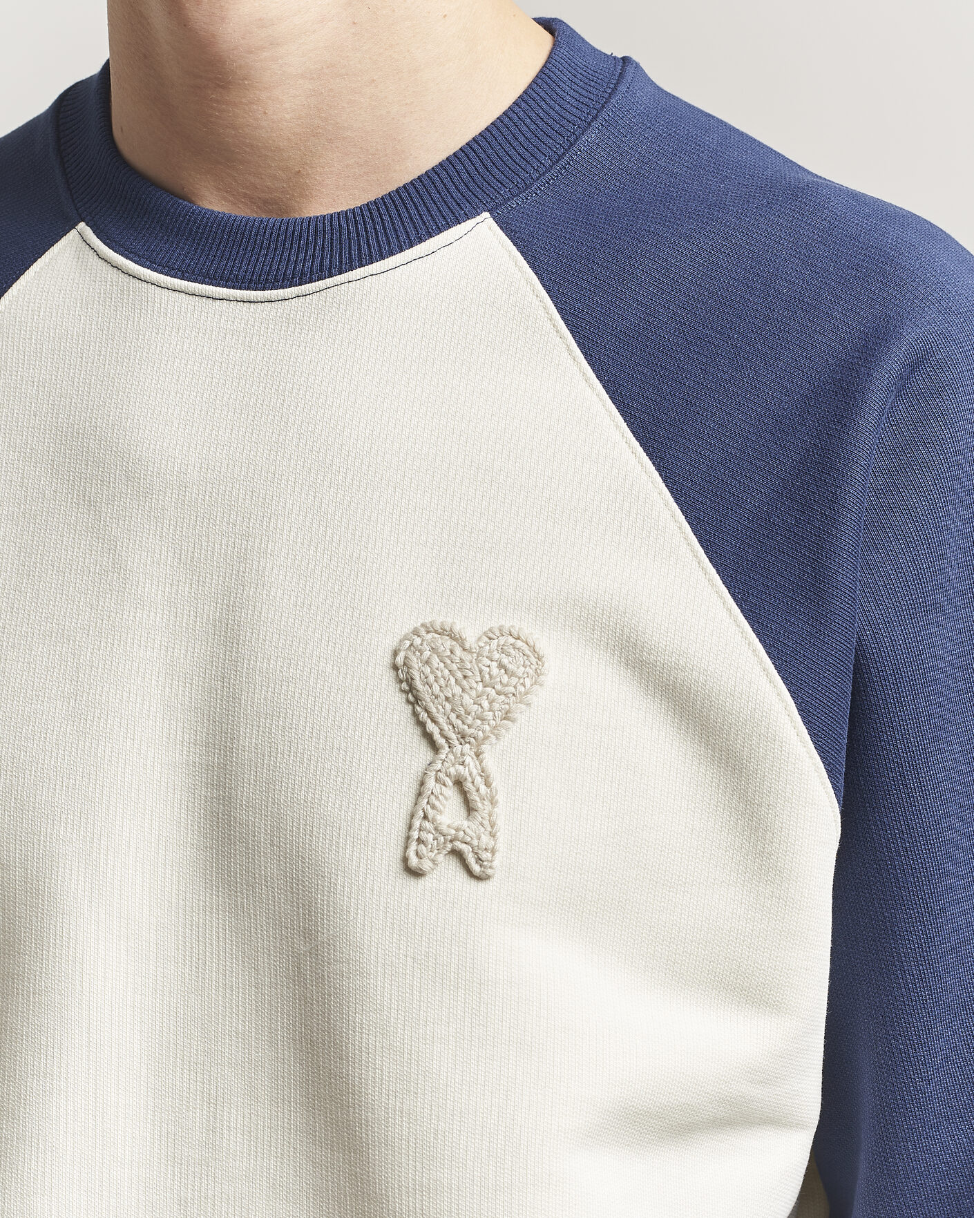 Herren | Pullover | AMI | Knitted Heart Logo Sweatshirt Creme/Navy