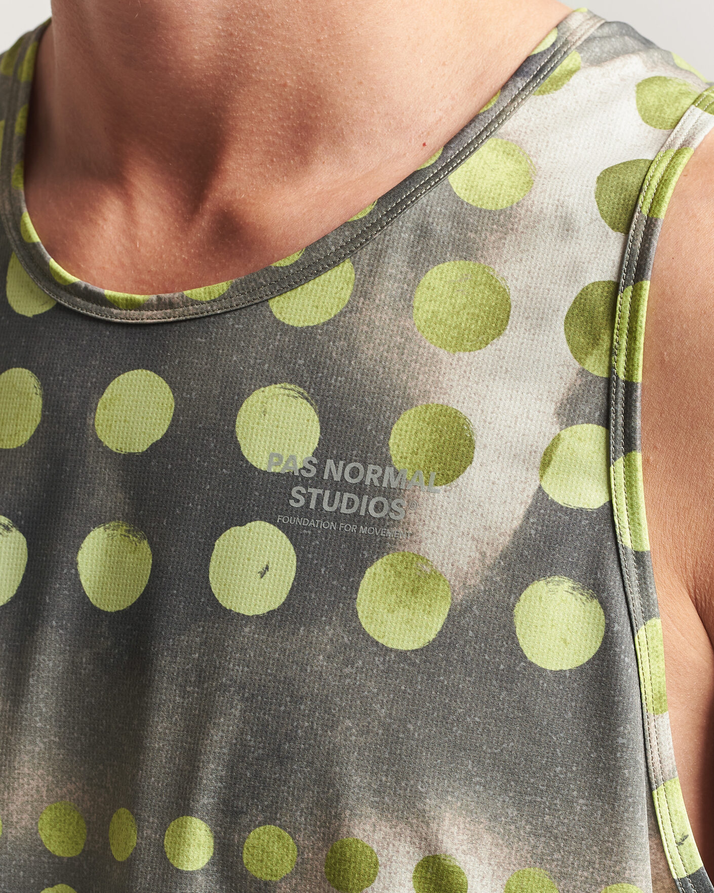 Herren | T-Shirts | Pas Normal Studios | TKO Balance Singlet Moss Green