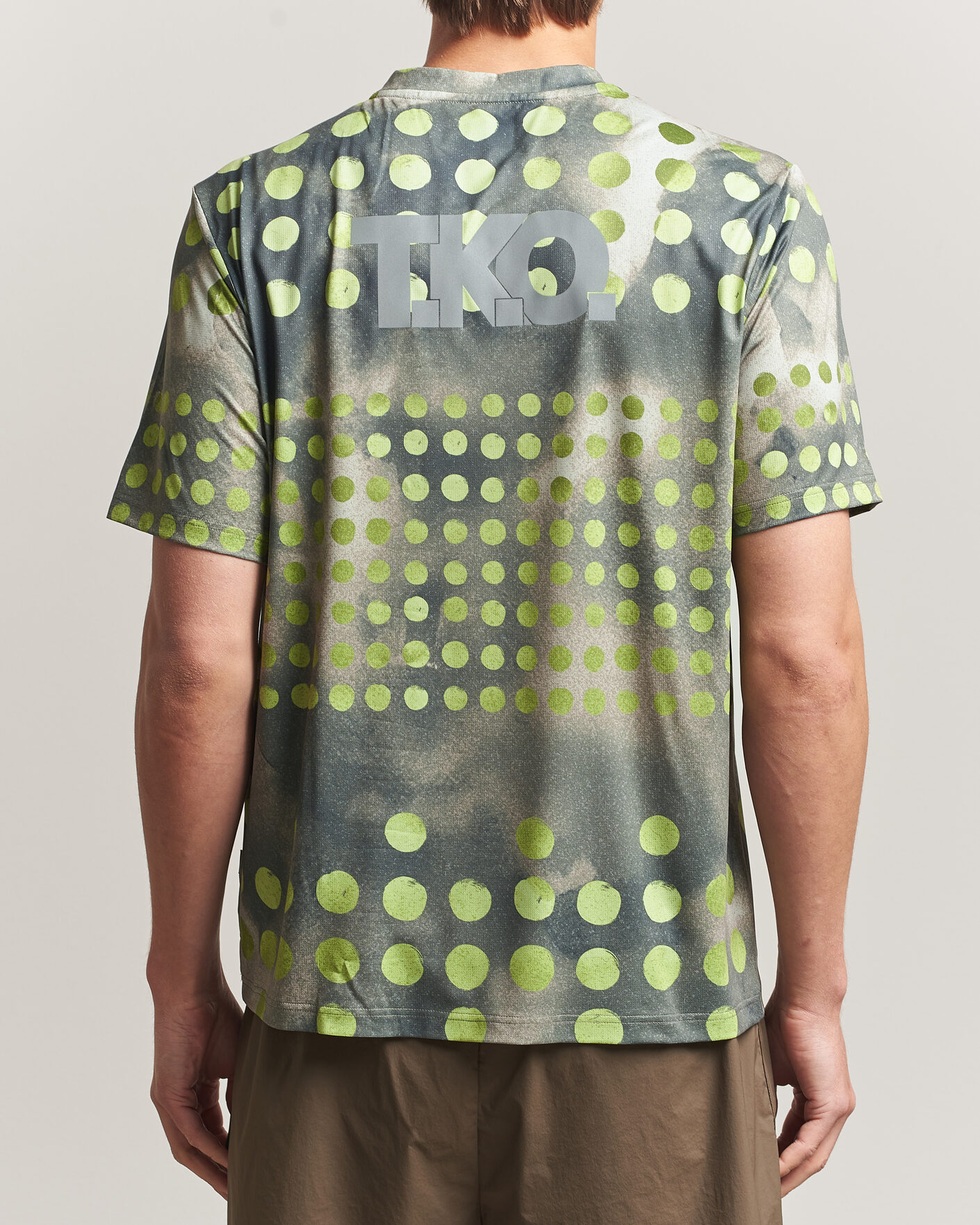 Herren | T-Shirts | Pas Normal Studios | TKO Balance T-Shirt Moss Green
