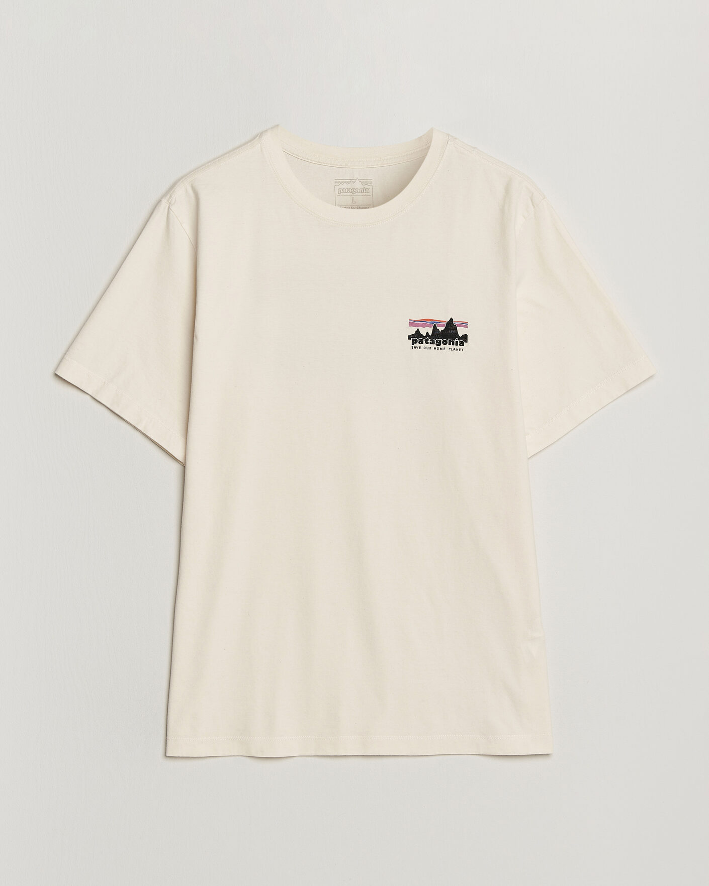 Herren | T-Shirts | Patagonia | 73 Skyline Logo T-Shirt Undyed Natural