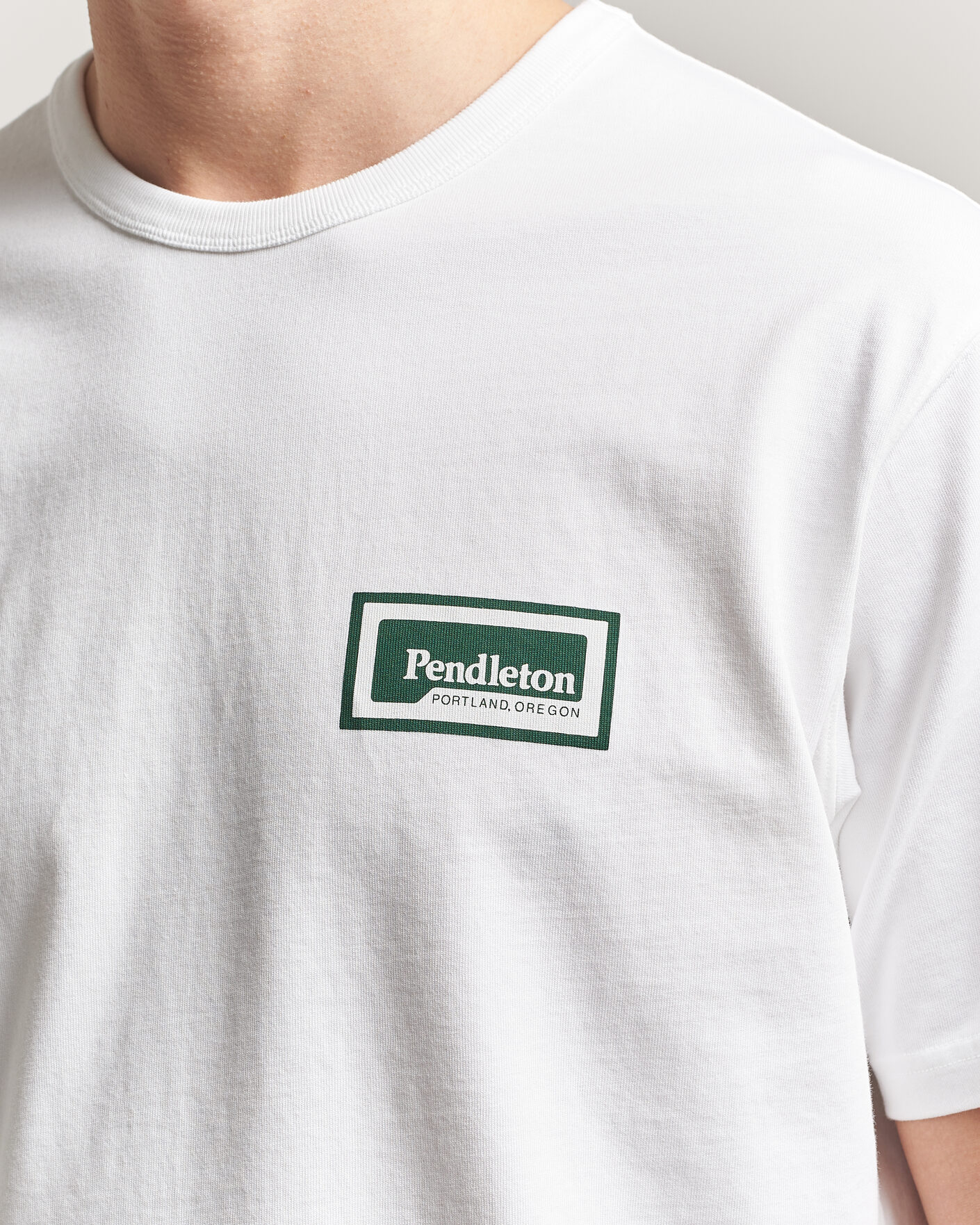 Herren | T-Shirts | Pendleton | Patch Graphic Tee White