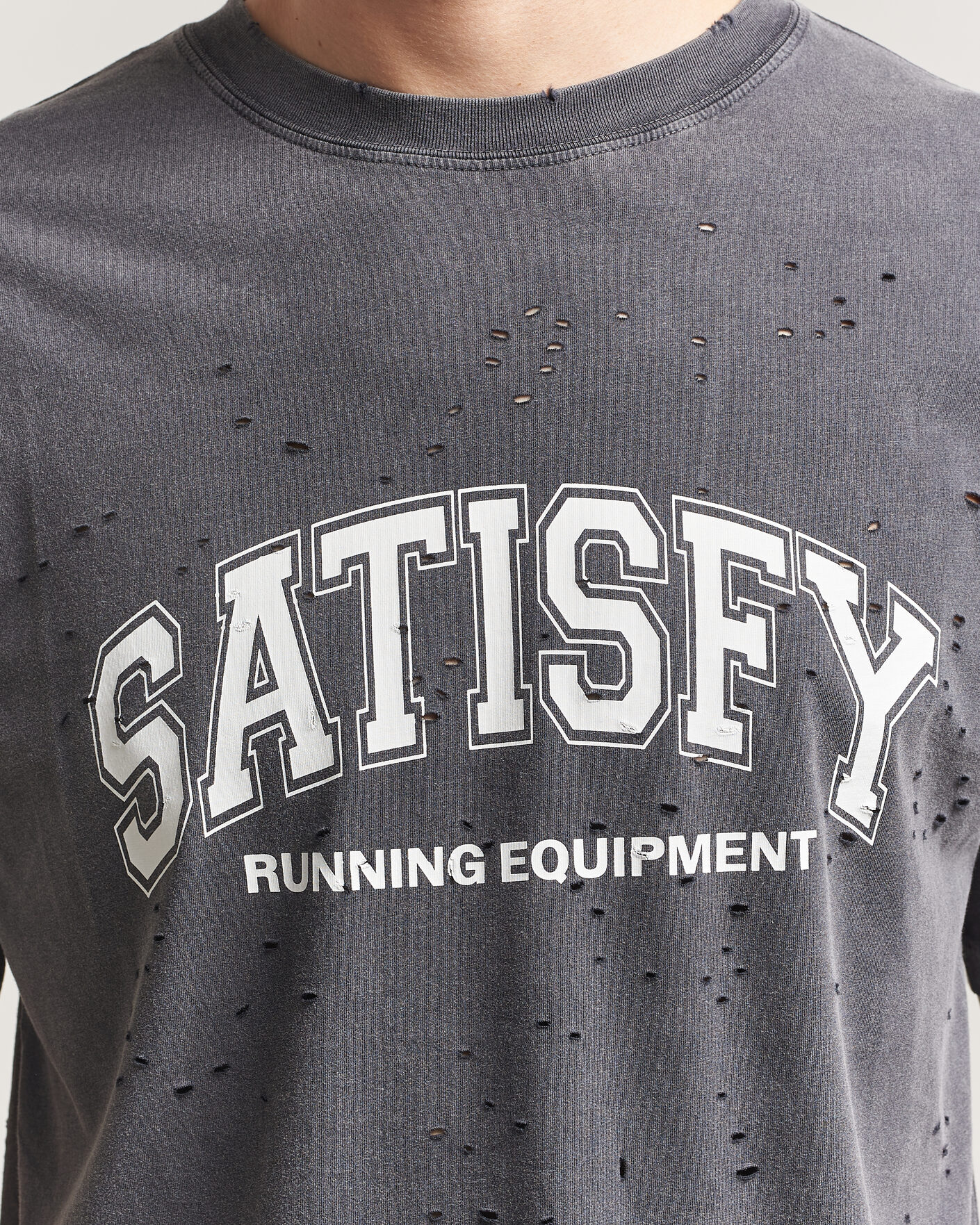 Herren | T-Shirts | Satisfy | MothTech T-Shirt Aged Black