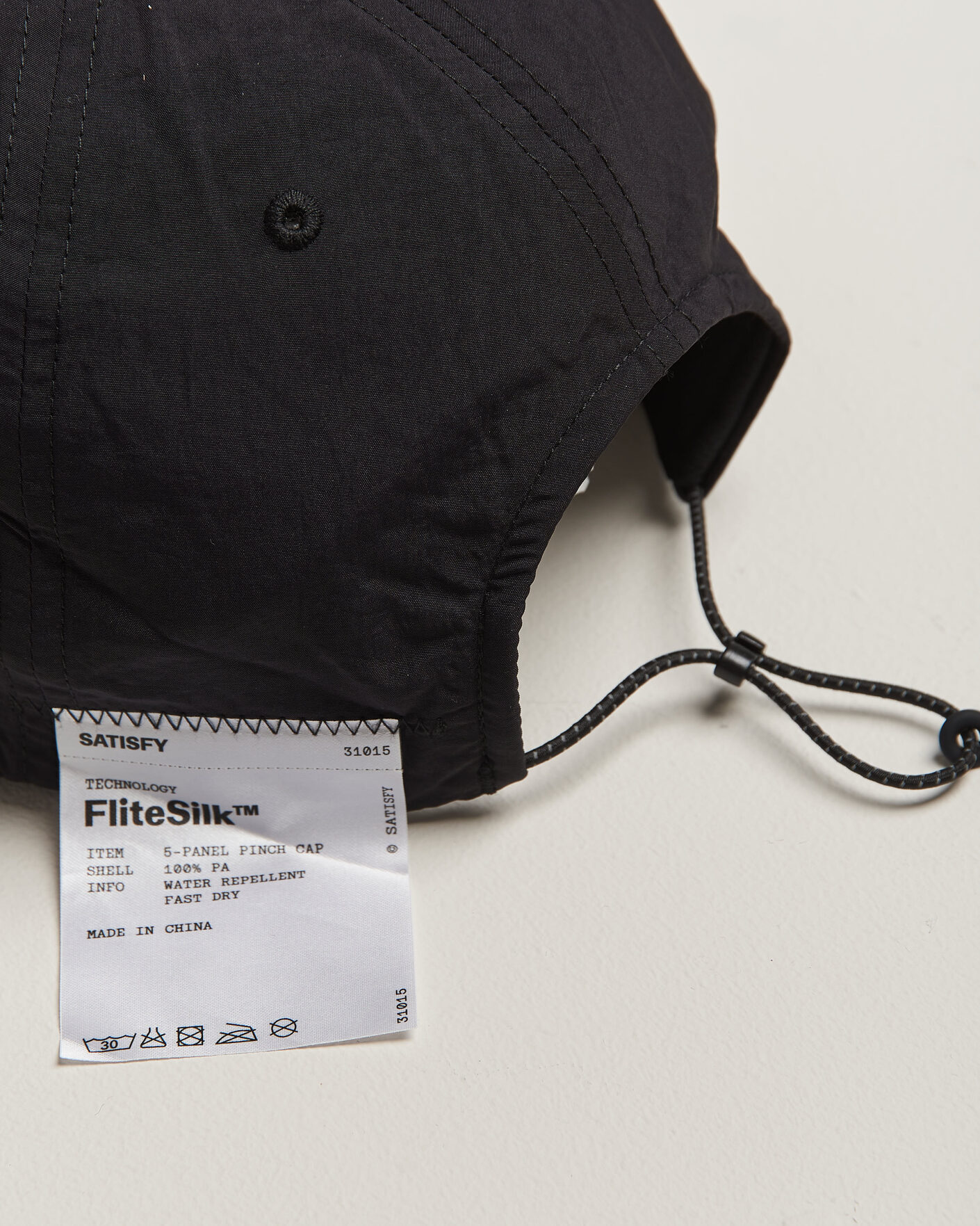 Herren | Hüte & Mützen | Satisfy | FliteSilk 5 Panel Cap Black Eagle