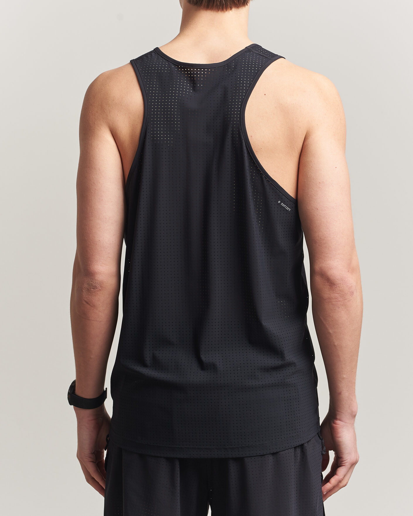Herren | T-Shirts | Satisfy | Space-O Singlet Black