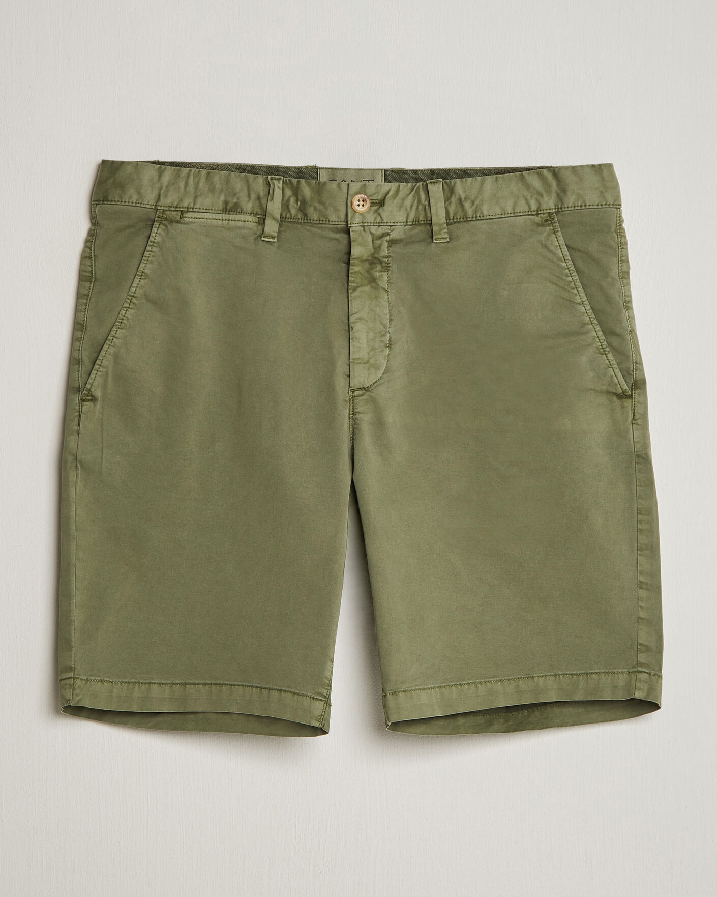 Herren | Shorts | Gant | Regular Sunfaded Shorts Dry Herb Green
